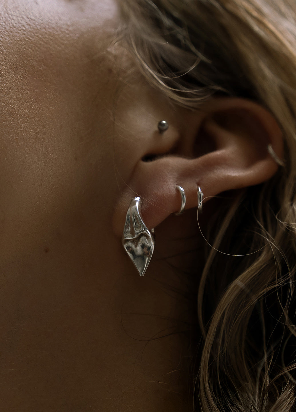 1.3 Mono Earring