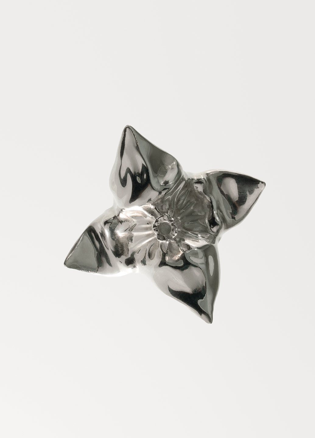 1.5 Sculptural Trapa Ring